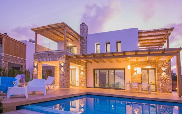 Ikaros Villa