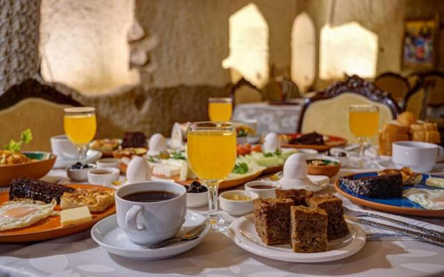 Gibos Cave Hotel