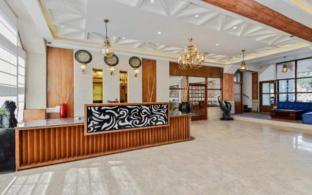 Hotel Snowcrests Manor