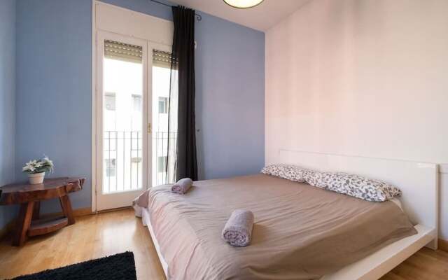 Duplex Penthouse 6 Pax Las Ramblas(Barcelona)