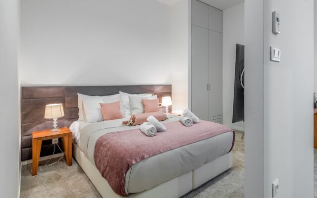 Starlight Luxury Suites