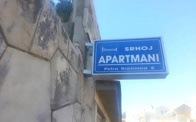 Apartments Pharos & Hector