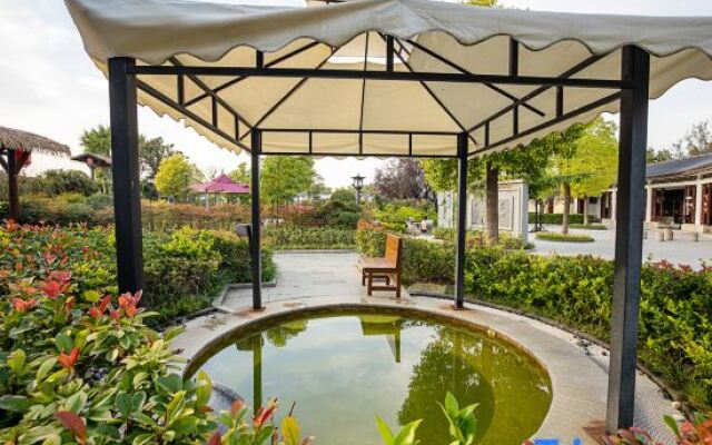 Yanling Bloom Hot Spring Hotel