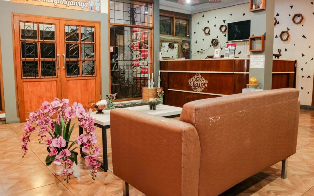 Oyo 2868 Mustika Villa