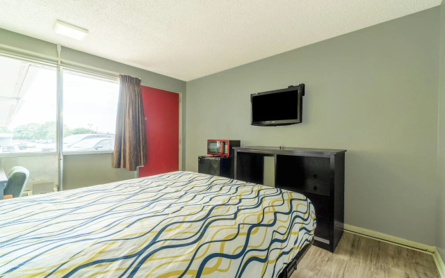 Lamplighter Inn By OYO Independence