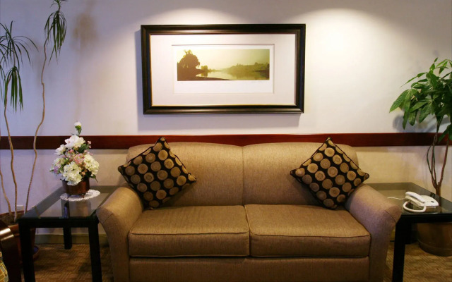 Quality Inn & Suites Everett