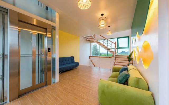 Room in House - Trang An Ao Dai Homestay - Family Room With Field View and Private Bathroom – Hotel Rooms – Hoa Lu