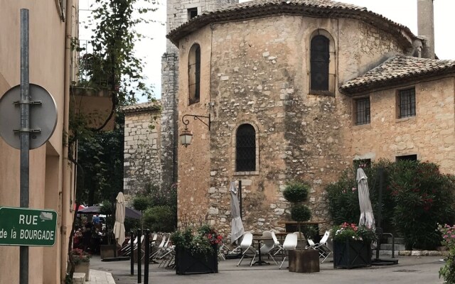 Bastide les Coquelicots