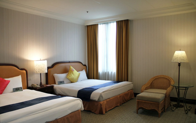 Wei-Yat Grand Hotel