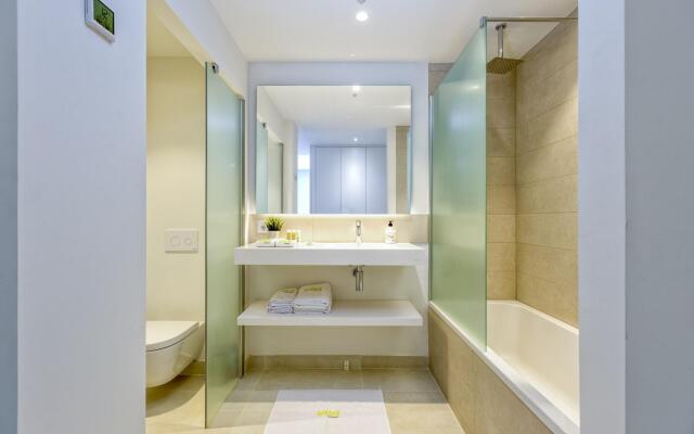 Ivy in Fuengirola with 2 bedrooms and 2 bathrooms