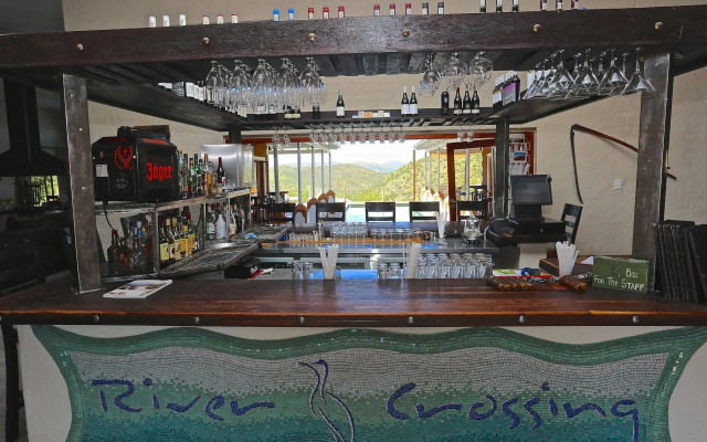 River Crossing Lodge