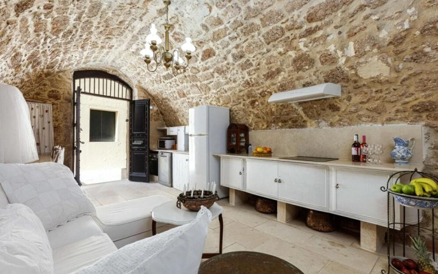 Antonia's House