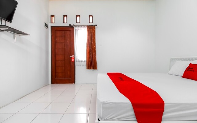 RedDoorz @ Jagakarsa 2