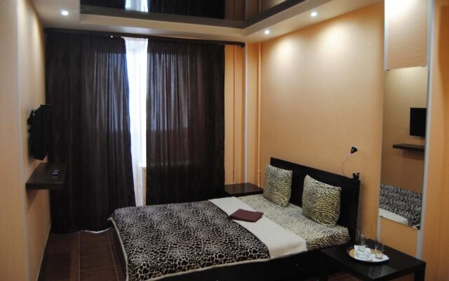 Four Rooms Living Quarters