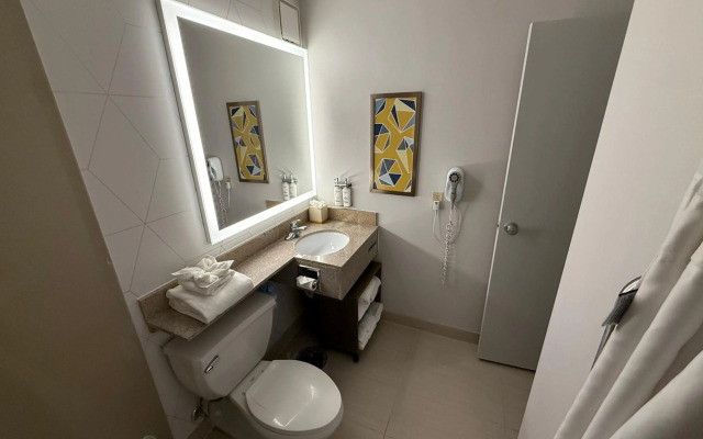 Best Western Greentree Inn & Suites