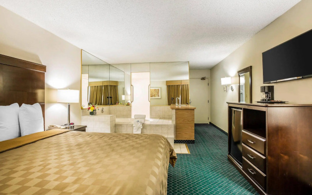 California Inn and Suites Bakersfield