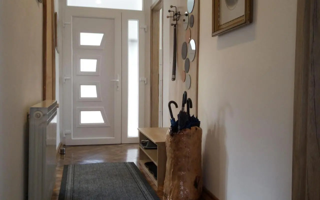 Apartman Tinče