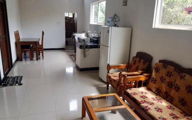 Lovely 2 Bedroom Apartment (With Bathroom& Kitchen)