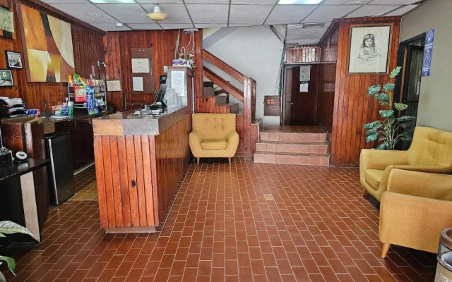 Hotel Plaza Real de la Paz