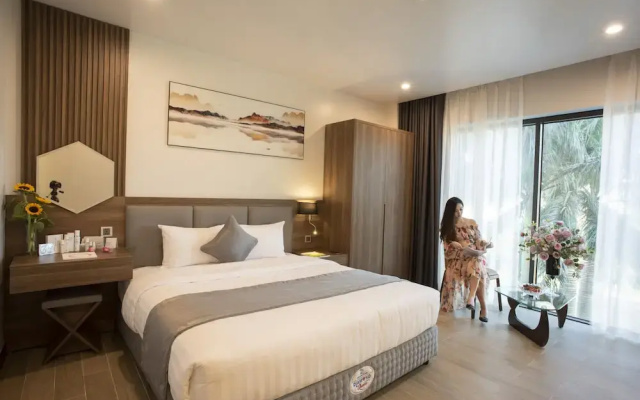 Zen Riverside Hotel & Residences