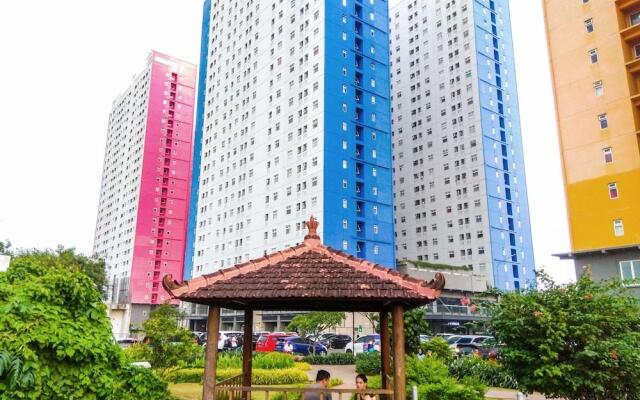 Comfy 2BR Apartment at Green Pramuka City