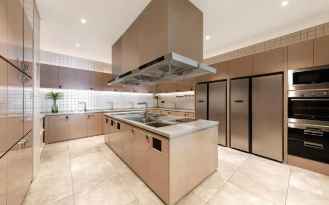 CJIA Apartment (Shenzhen Nanshan Lilin Metro Station)