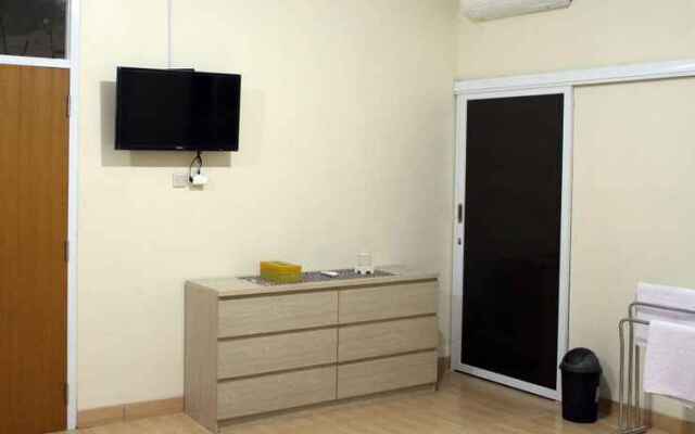 Green Leaf Guest House