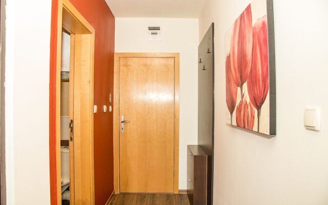 FM Premium 1-BDR Apartment with Terrace-Pacific