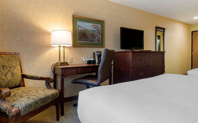 Best Western Plus Grand-Sault Hotel & Suites