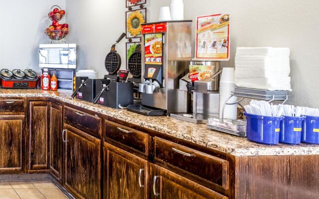 Days Inn By Wyndham Syracuse