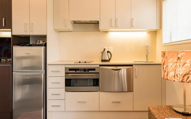 Sea Spray Suites