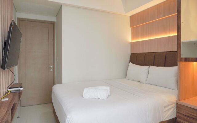 Modern Look And Homey 1Br At Gold Coast Apartment