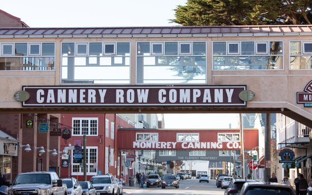 Holiday Inn Express Monterey-Cannery Row, an IHG Hotel