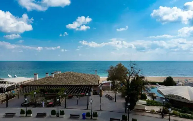 Europroperties Sirena Apartaments