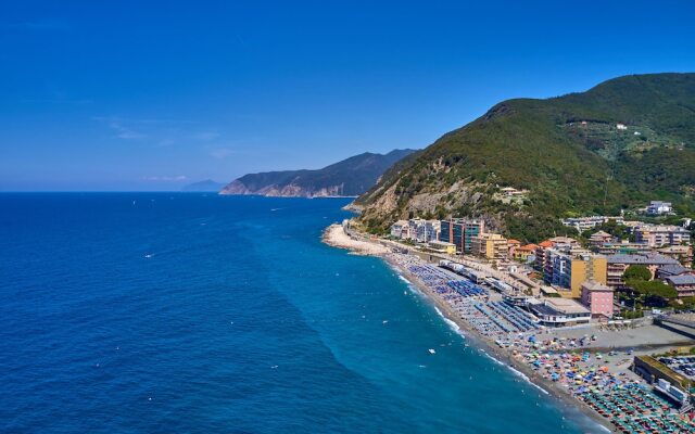 Peaceful Apartment In Deiva Marina