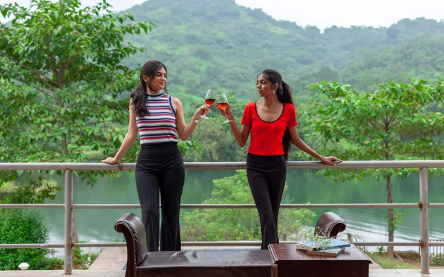 StayVista at Shivom Villa 5