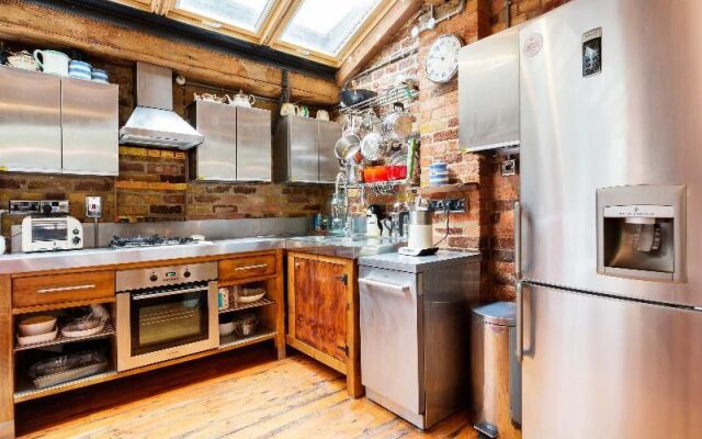 Veeve - Quirky Teesdale Mews