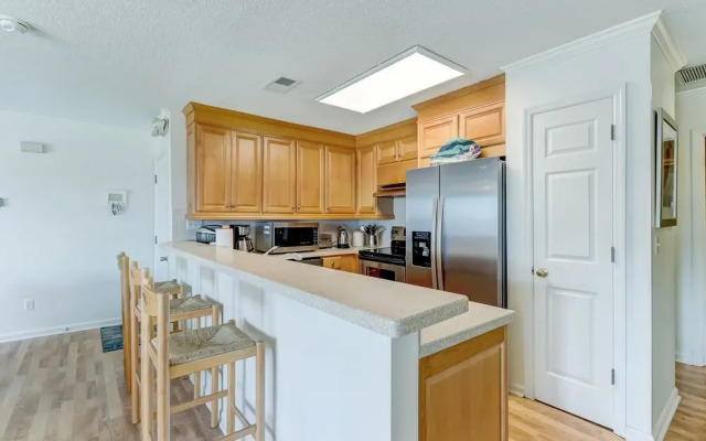 Redecorated Pet Friendly Home by RedAwning