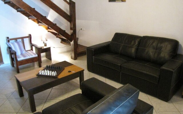 Charming Traditional 1-bed House in Rhodes