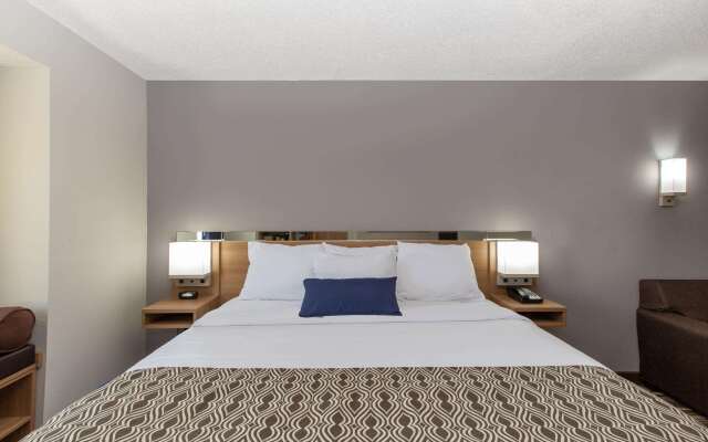 Microtel Inn & Suites by Wyndham Augusta/Riverwatch