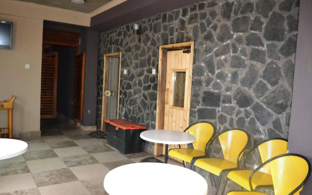 Valencia Kampala Hotel