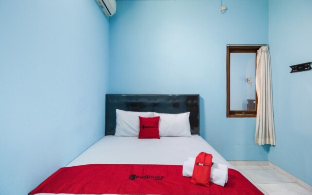 RedDoorz @ Nologaten Ambarukmo