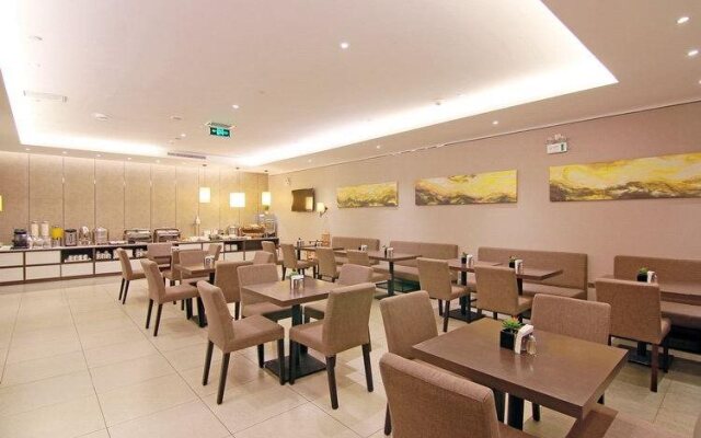Home Inn Plus Kunming Qingnian Road Jinying Square
