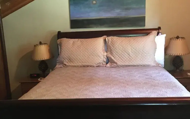 River Vista Vacation Homes