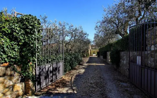 Oliver Guest House
