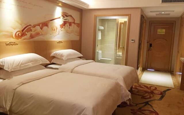 Vienna Hotel Shenzhen Honghu Branch