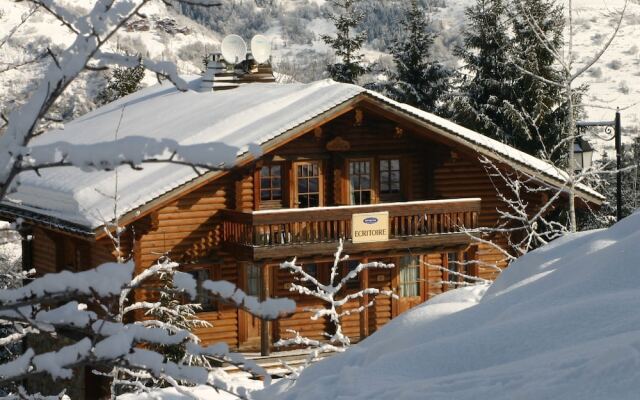 Traditional Chalet in the Large 3 Vallées Near the Slopes