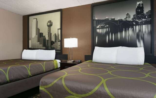 Super 8 by Wyndham Grand Prairie North