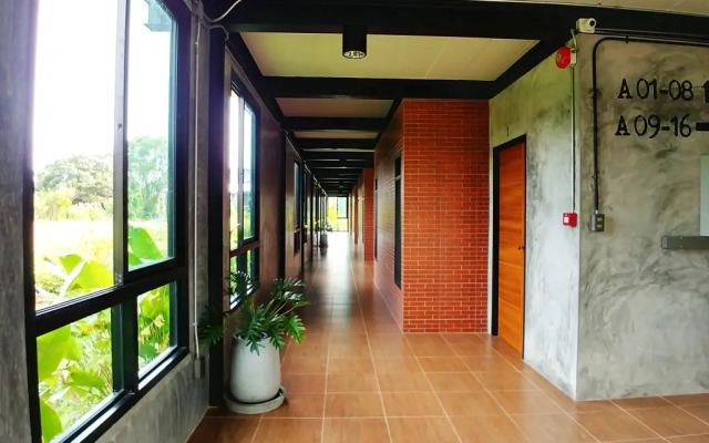 Green House Neo-Resotel - Hostel