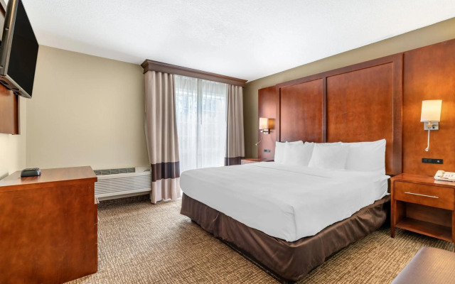 Comfort Suites Red Bluff near I-5